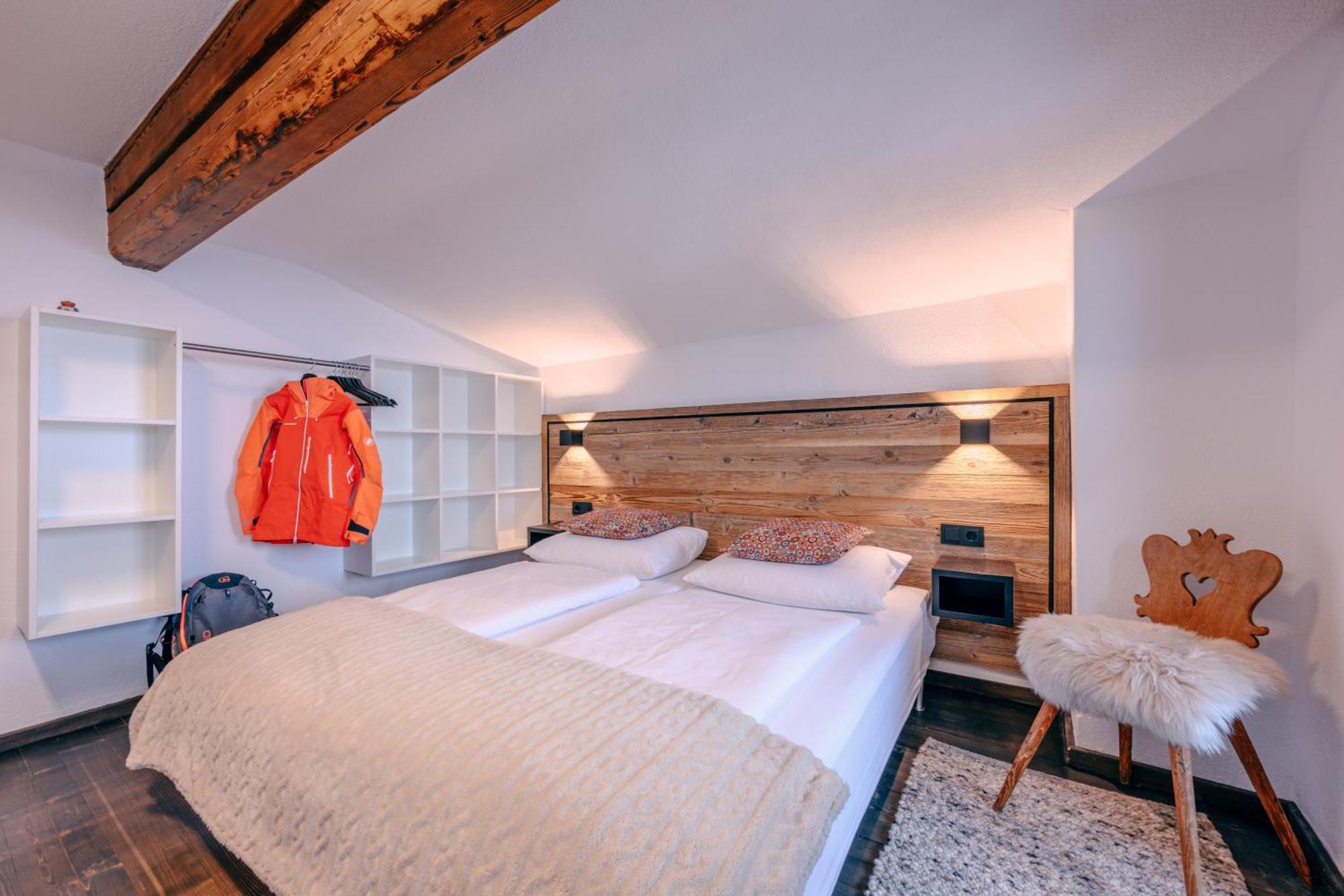 Haus Richard Falch - Inklusive Kostenloser Premium-Sommerkarte Санкт Антон ам Арлберг Екстериор снимка
