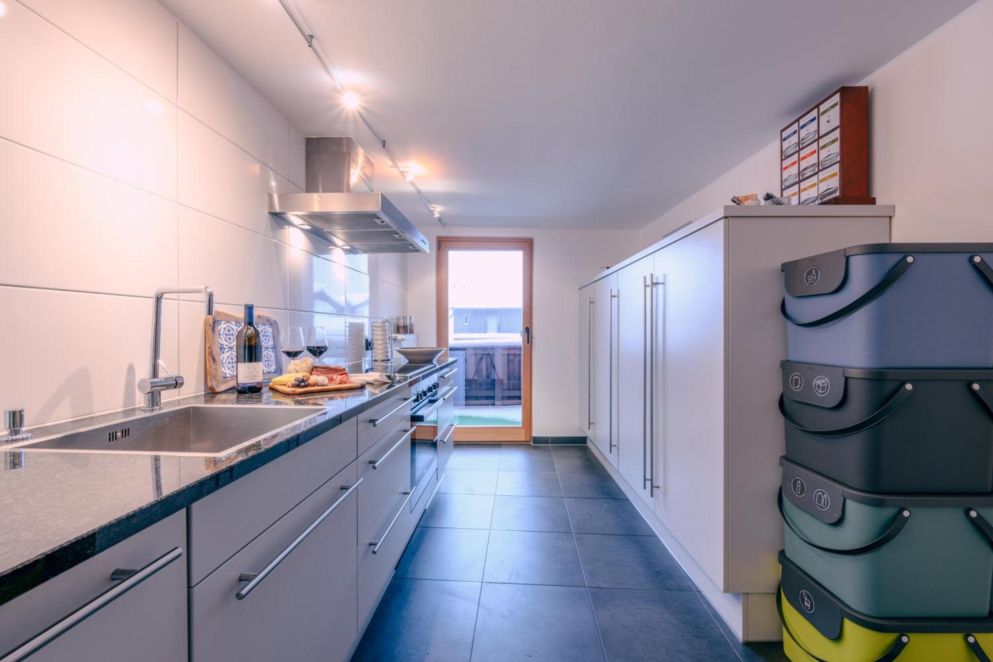 Haus Richard Falch - Inklusive Kostenloser Premium-Sommerkarte Санкт Антон ам Арлберг Екстериор снимка